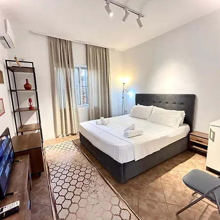 Budget Retreat 3* Tirana