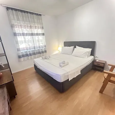 Budget Retreat 3* Tirana